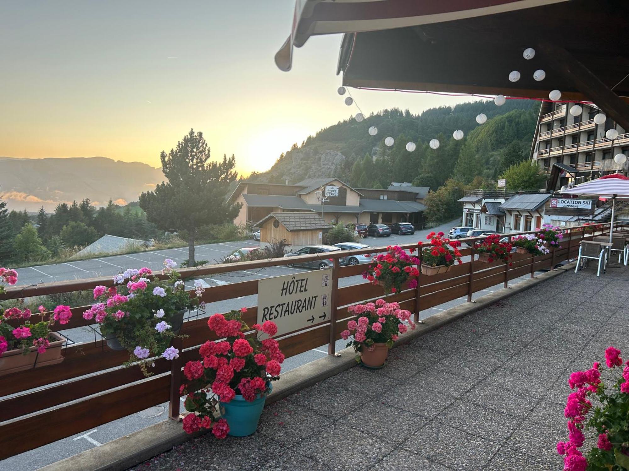 La Bagatelle Hotel Saint-Michel-de-Chaillol Exterior photo